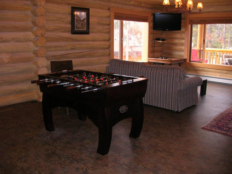Castle Mountain Chalets Exterior photo